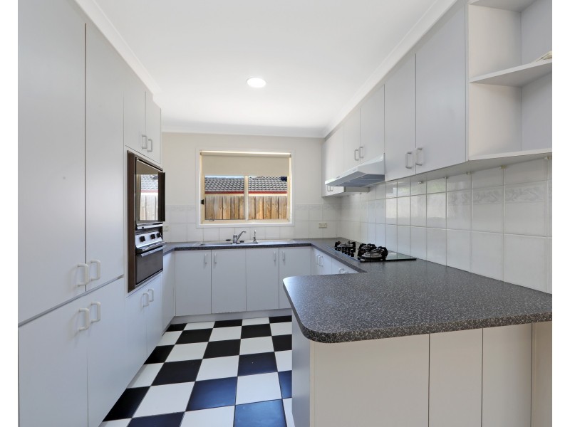 27 Farview Drive, Rowville VIC 3178