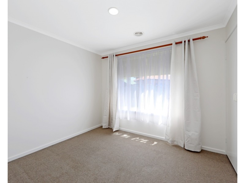 27 Farview Drive, Rowville VIC 3178