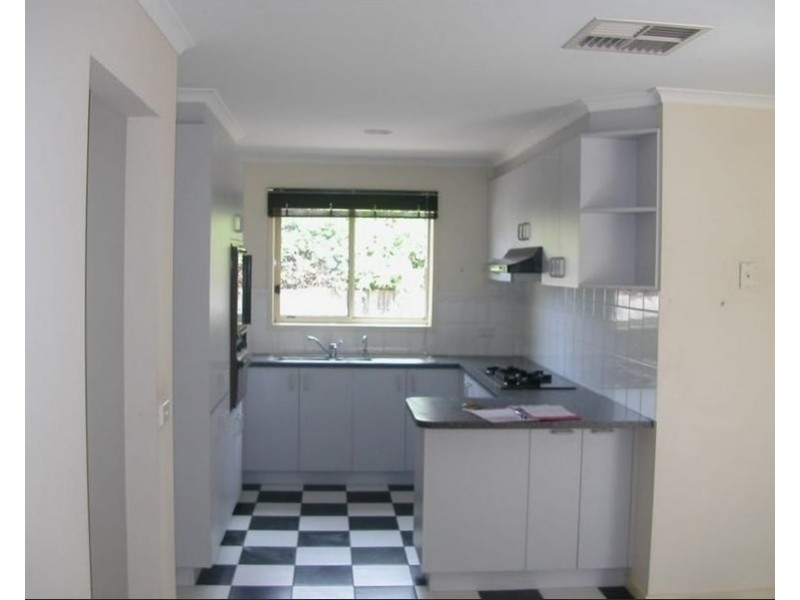 27 Farview Drive, Rowville VIC 3178