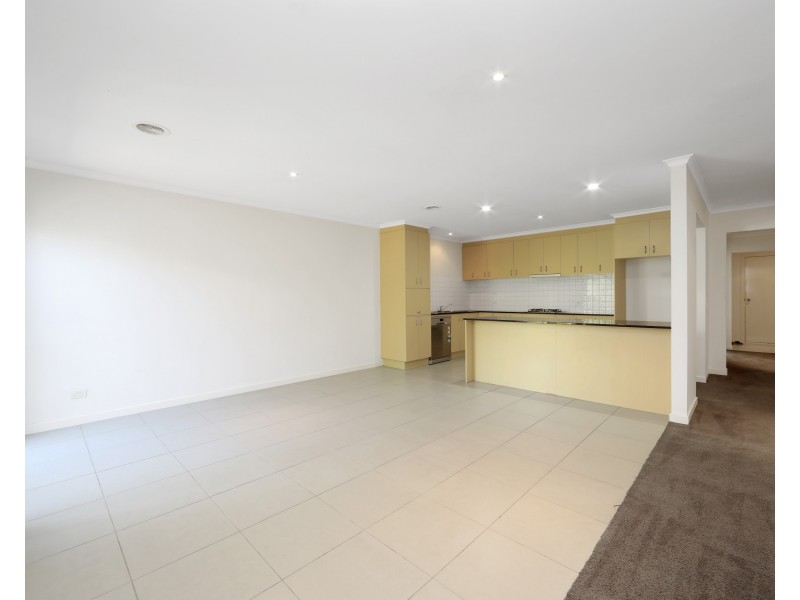 75 Sovereign Manors Crescent, Rowville VIC 3178