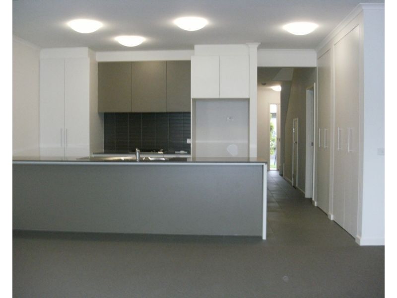 25 Newport Drive, Mulgrave VIC 3170