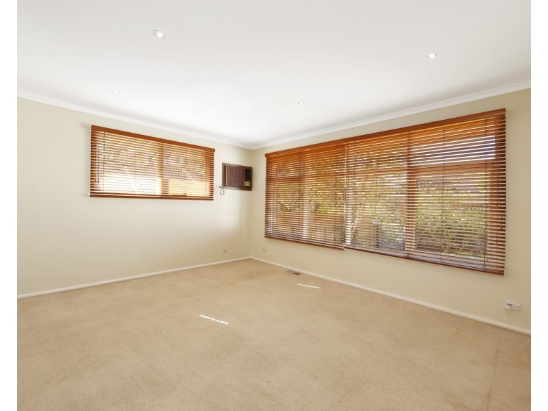 5 Highview Grove, Burwood East VIC 3151