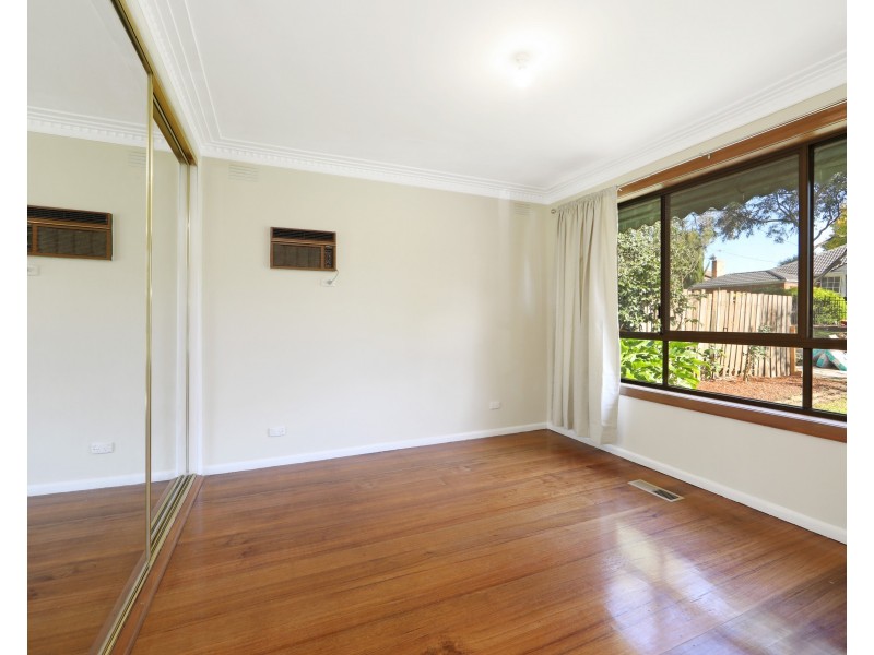 5 Highview Grove, Burwood East VIC 3151