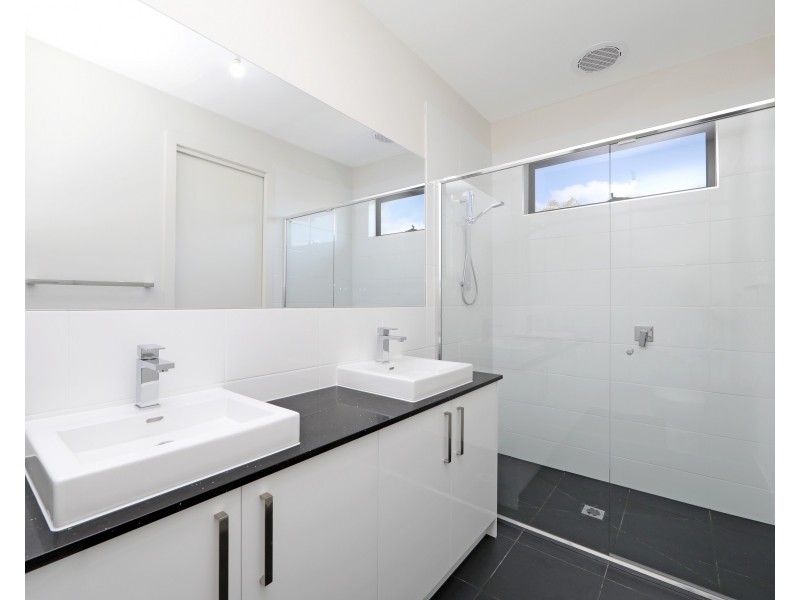 2/38 Eildon Parade, Rowville VIC 3178