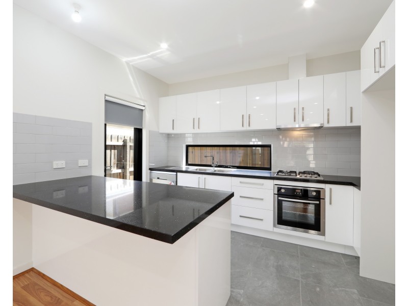 2/38 Eildon Parade, Rowville VIC 3178