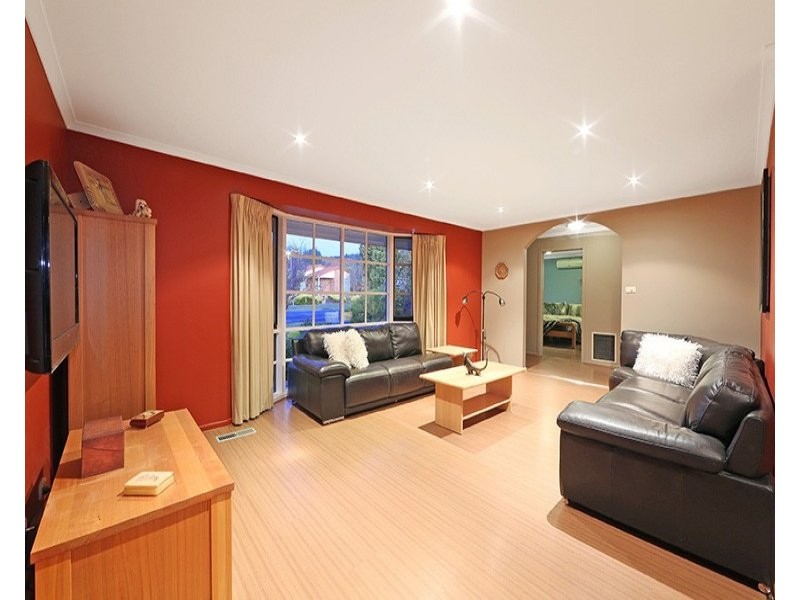 294 Dandelion Drive, Rowville VIC 3178