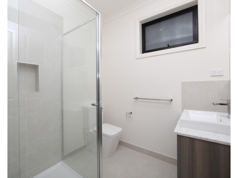 2/21 Stamford Crescent, Rowville VIC 3178