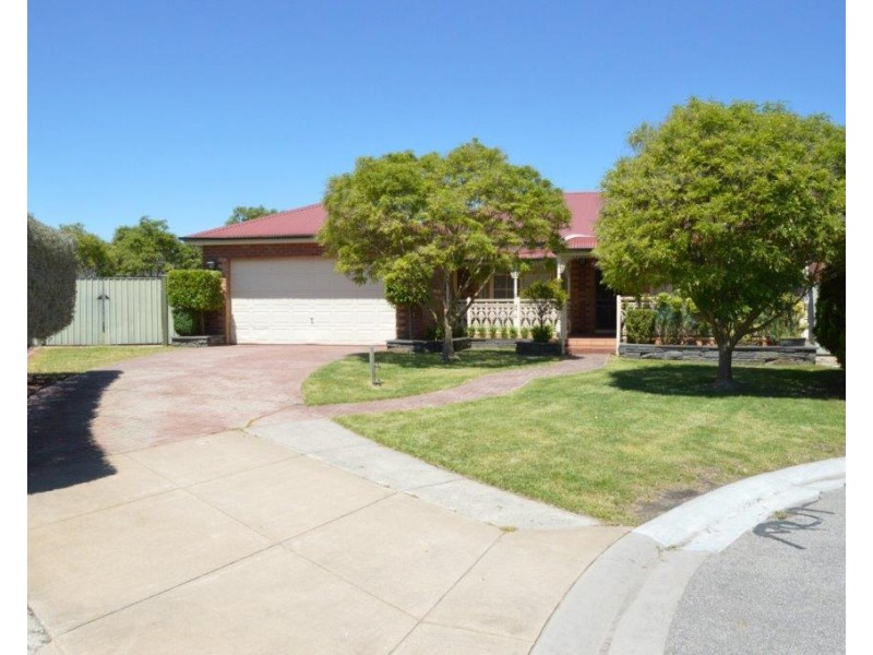 3 Maitland Close, Rowville VIC 3178