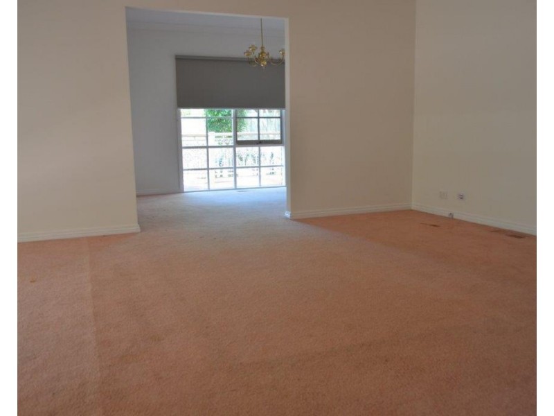 3 Maitland Close, Rowville VIC 3178