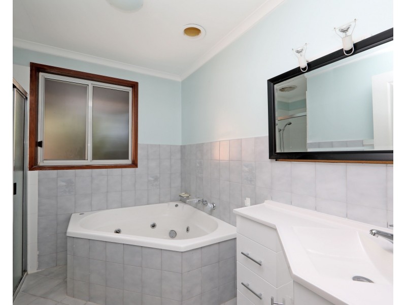 8 Sienna Court, Rowville VIC 3178