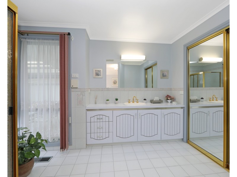 14 Amazon Court, Rowville VIC 3178