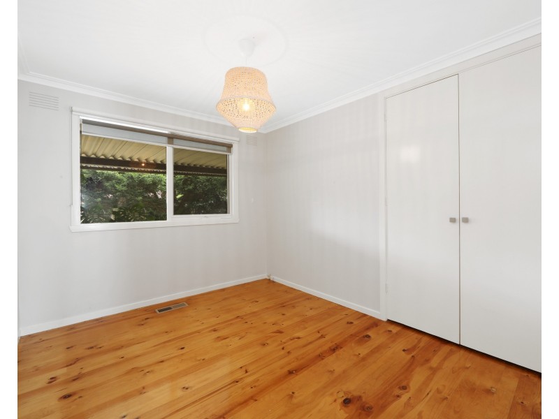 42 Tamboon Drive, Rowville VIC 3178