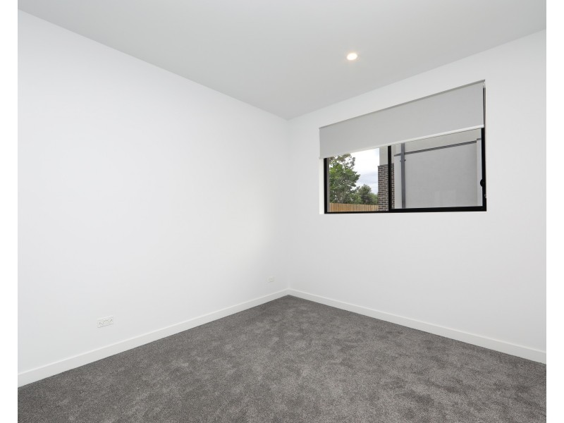 2/57 Kingloch  Parade, Wantirna VIC 3152