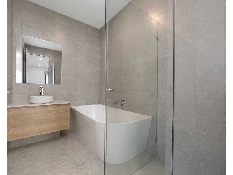 2/57 Kingloch  Parade, Wantirna VIC 3152