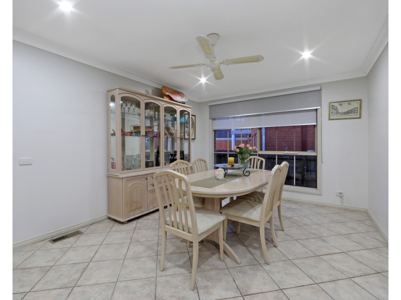 5 Finley Court, Endeavour Hills VIC 3802