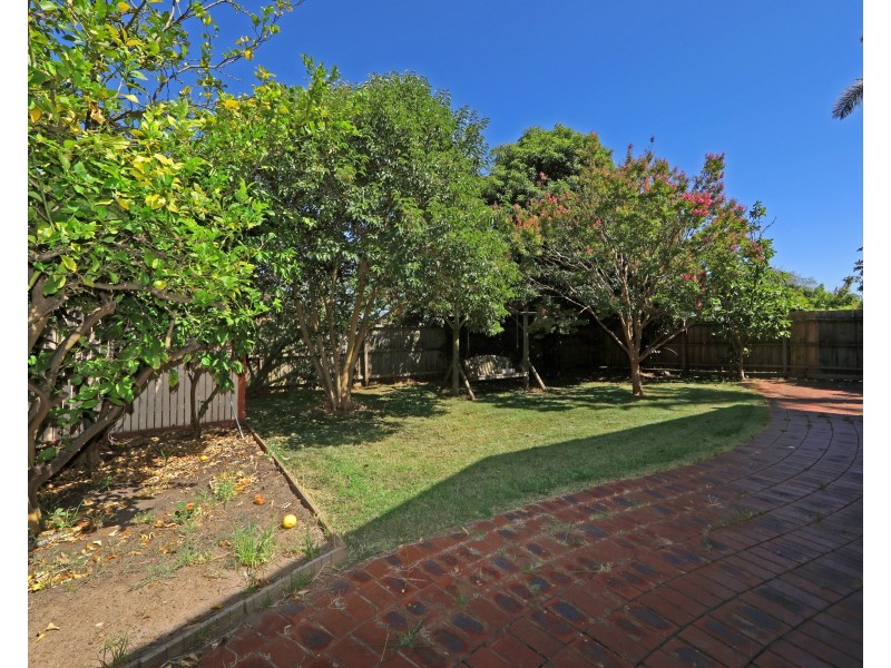 21 Erie Avenue, Rowville VIC 3178