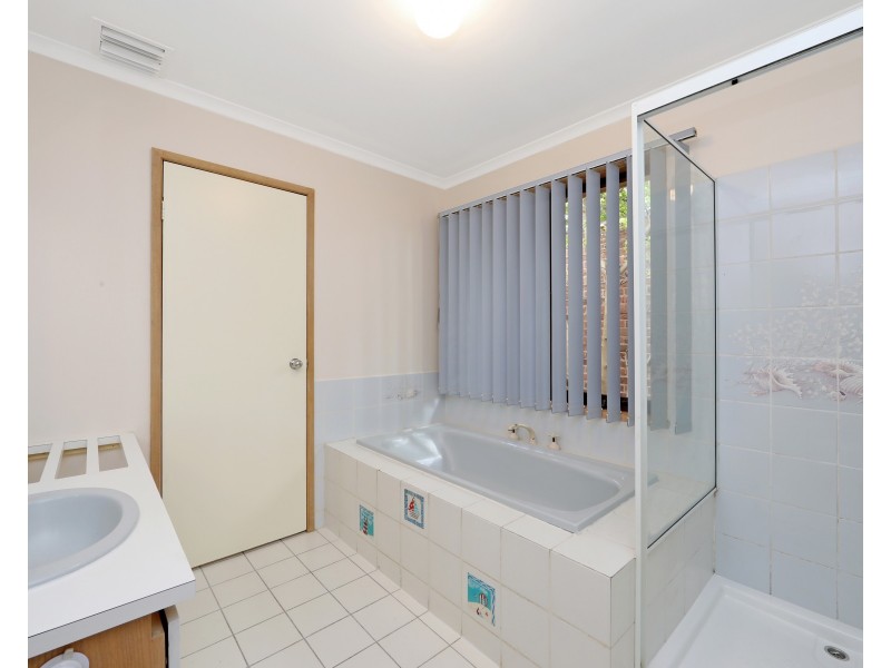 19 Cooper Road, Rowville VIC 3178