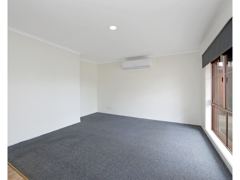 34 Geraldine Drive, Hampton Park VIC 3976