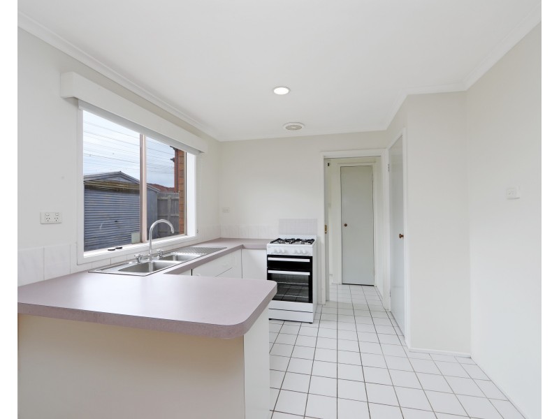 34 Geraldine Drive, Hampton Park VIC 3976