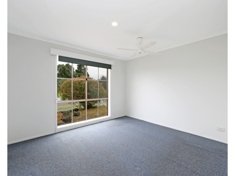 34 Geraldine Drive, Hampton Park VIC 3976