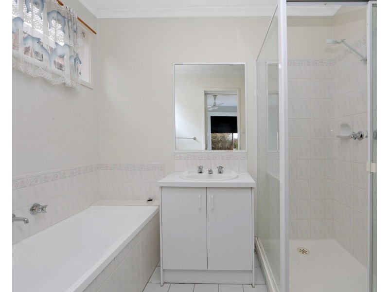 34 Geraldine Drive, Hampton Park VIC 3976