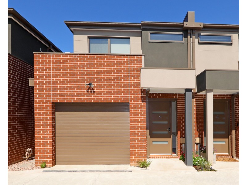 6 Wildflower Place, Kilsyth VIC 3137
