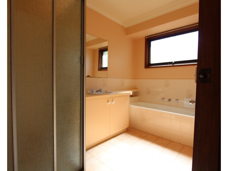 9 Settlers Court, Rowville VIC 3178