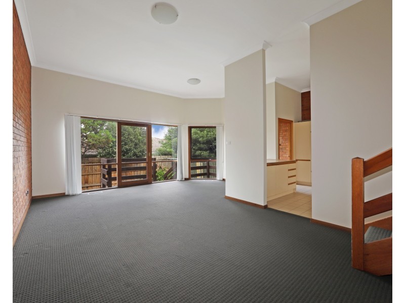 15/9-13 Wetherby Road, Doncaster VIC 3108