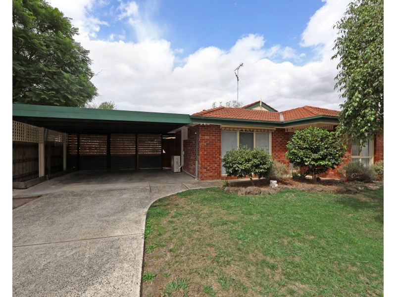 20 Gullquist  Way, Pakenham VIC 3810