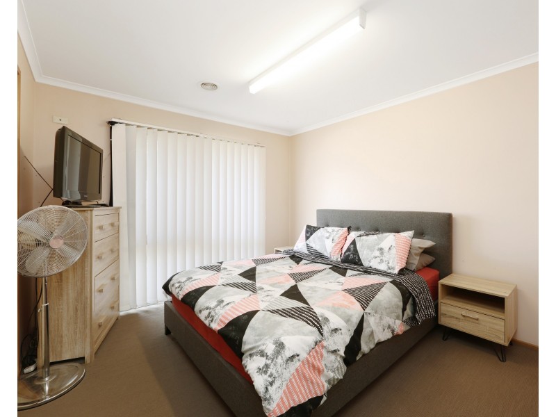 23 Laurel Crescent, Carrum Downs VIC 3201