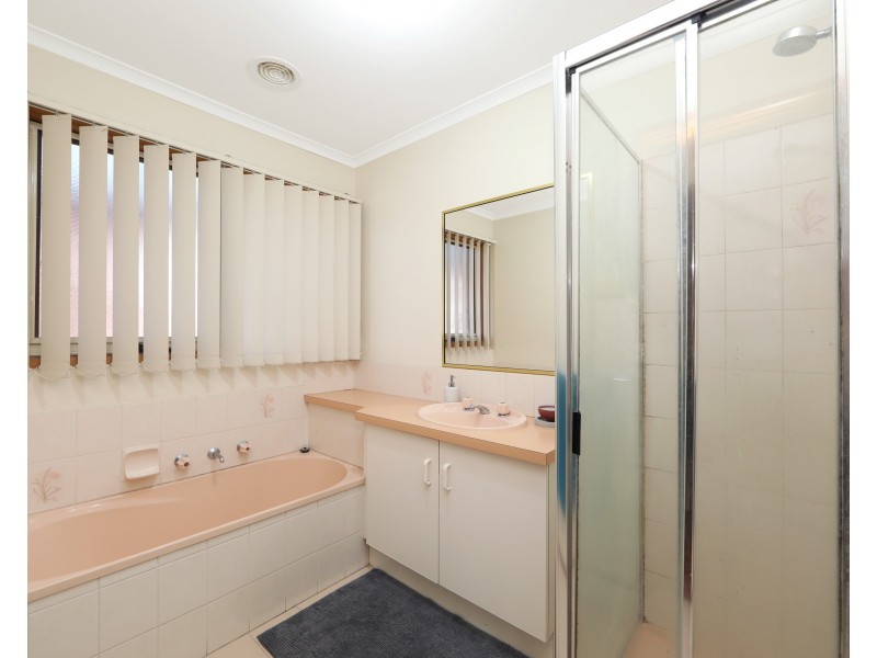 23 Laurel Crescent, Carrum Downs VIC 3201