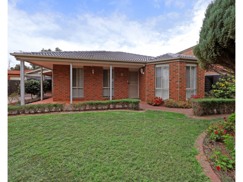 32 Delfin Court, Rowville VIC 3178