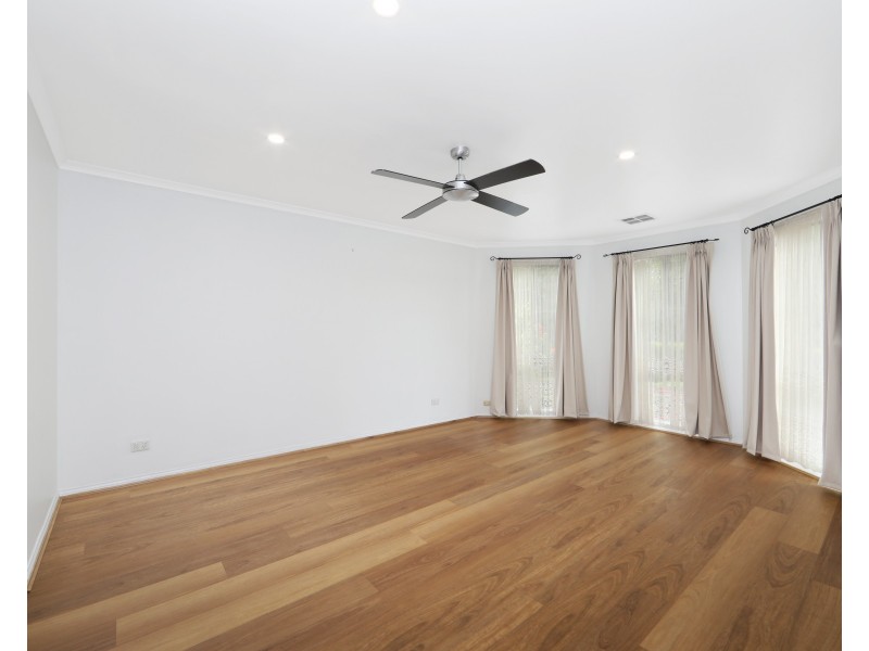 32 Delfin Court, Rowville VIC 3178