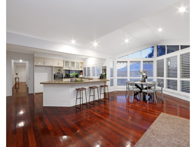 2 Jenna Court, Rowville VIC 3178