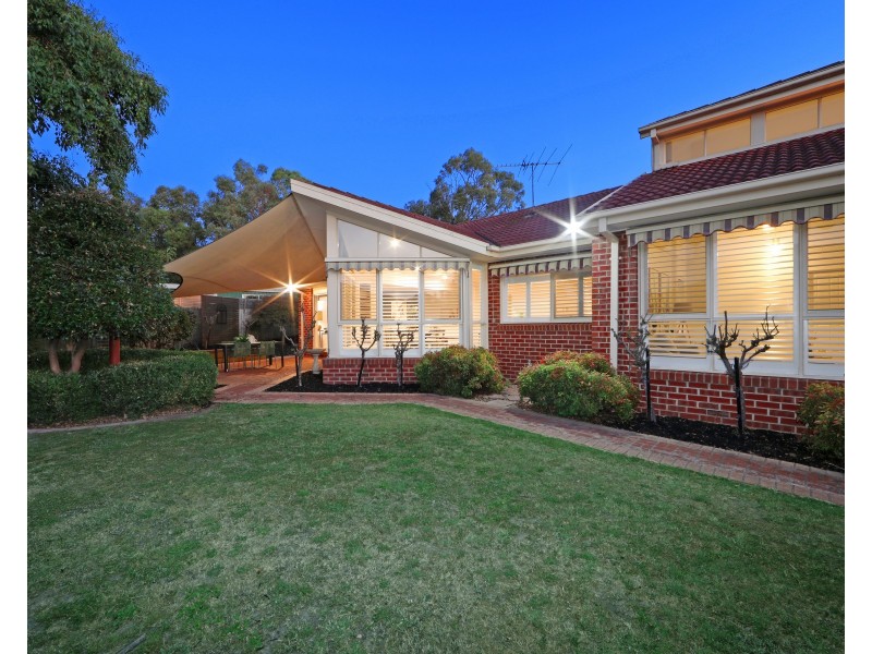 2 Jenna Court, Rowville VIC 3178