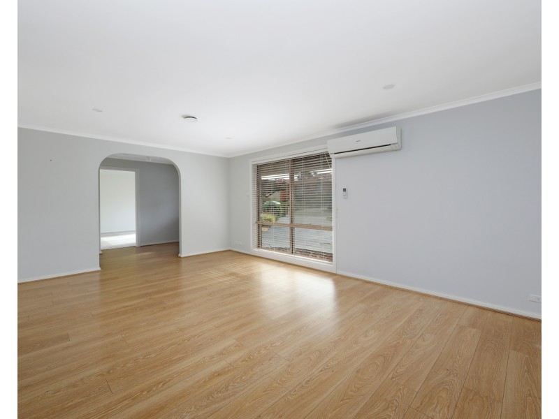 31 Woodside Drive, Rowville VIC 3178