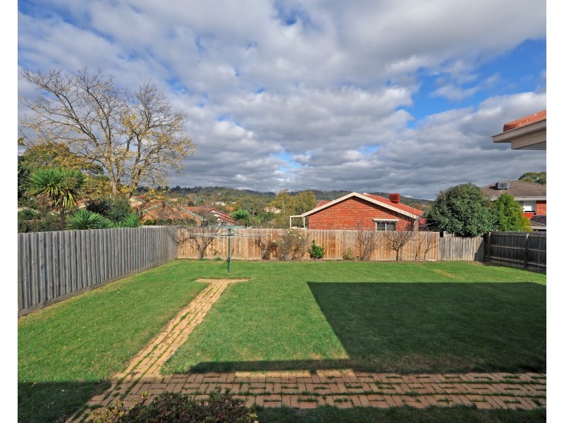 31 Woodside Drive, Rowville VIC 3178