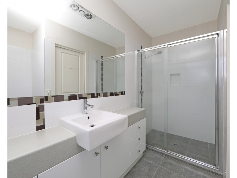 1/17 Denver Crescent, Rowville VIC 3178