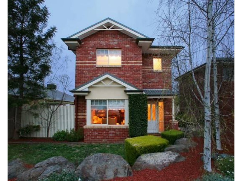 2/14 Yvette Drive, Rowville VIC 3178