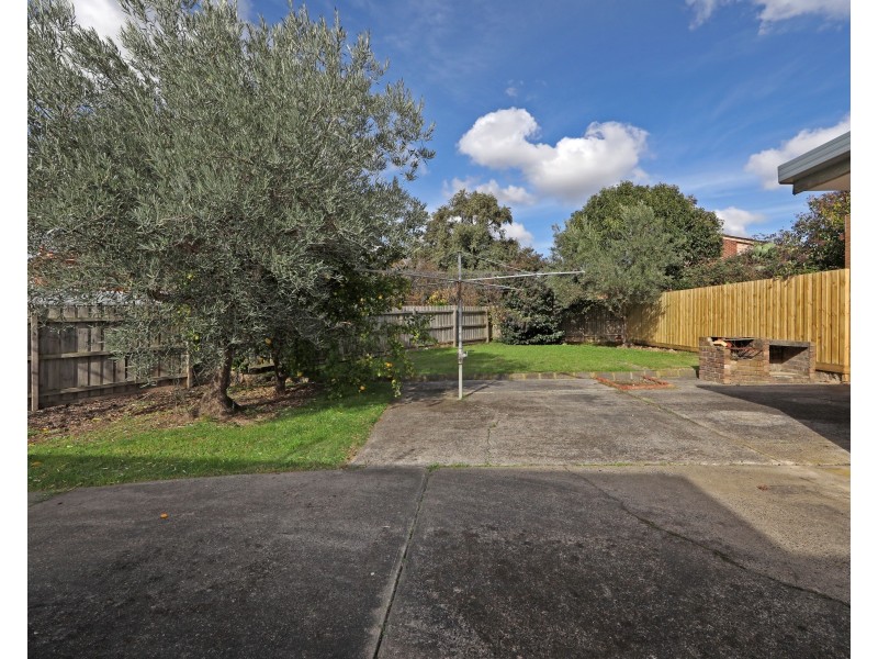7 Scenic  Court, Dandenong North VIC 3175