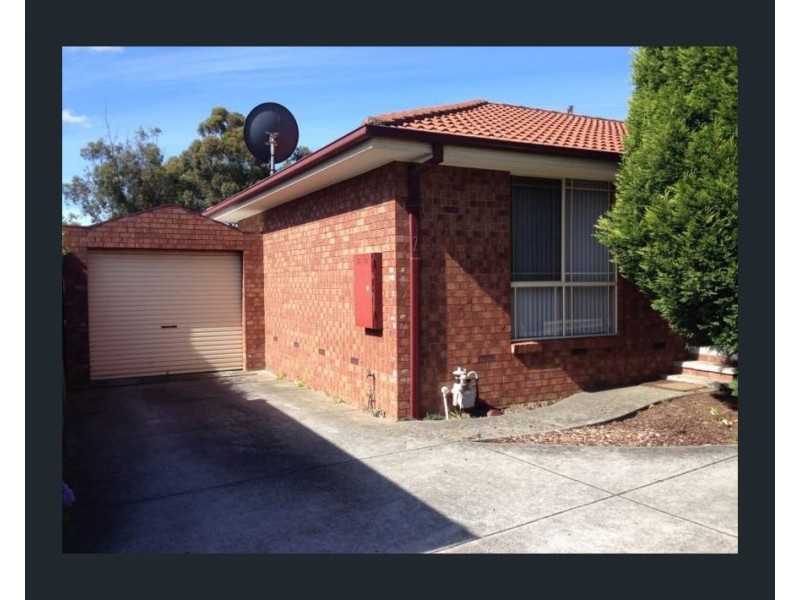 2/11 Stamford Crescent, Rowville VIC 3178