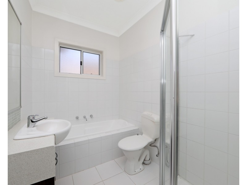 2/28 Burchall Crescent, Rowville VIC 3178