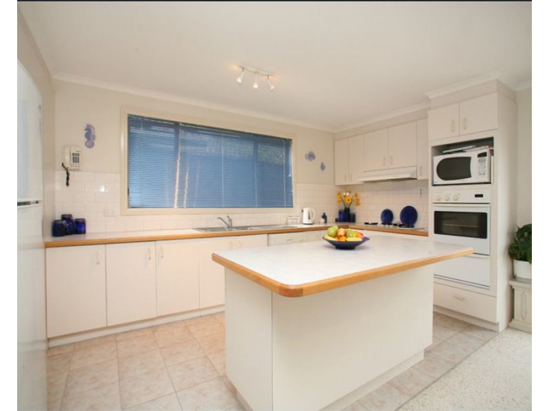 2/152 Dandelion Drive, Rowville VIC 3178