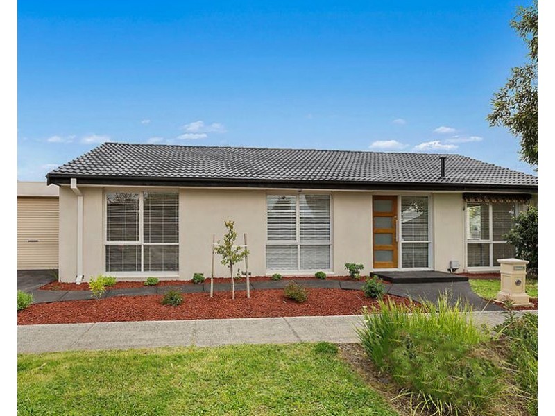 1 Spruce Drive, Rowville VIC 3178