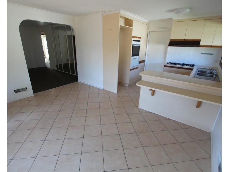 61 Balladonia Road, Rowville VIC 3178