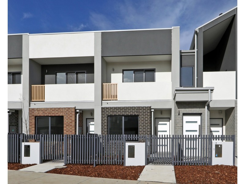 2 Egret Walk, Rowville VIC 3178