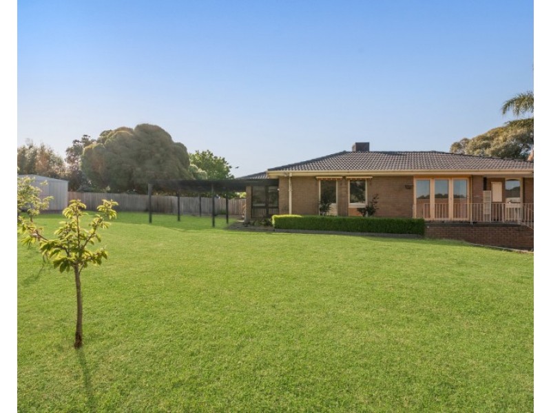 4 Oakbank Court, Wheelers Hill VIC 3150