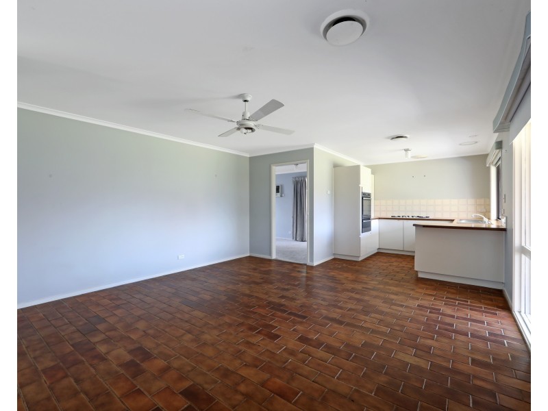 6 Homewood Close, Ferntree Gully VIC 3156