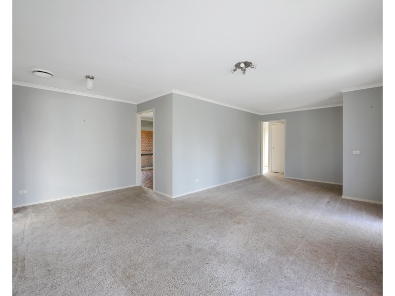 6 Homewood Close, Ferntree Gully VIC 3156