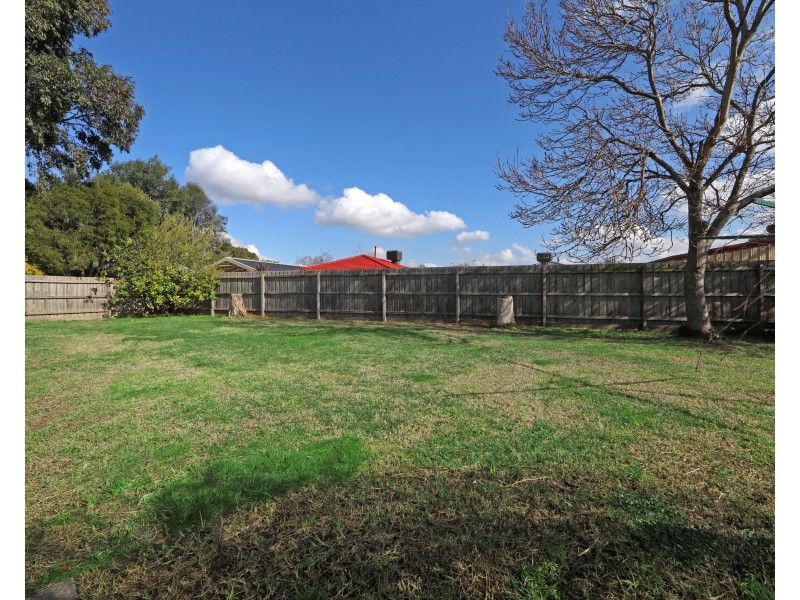 6 Homewood Close, Ferntree Gully VIC 3156